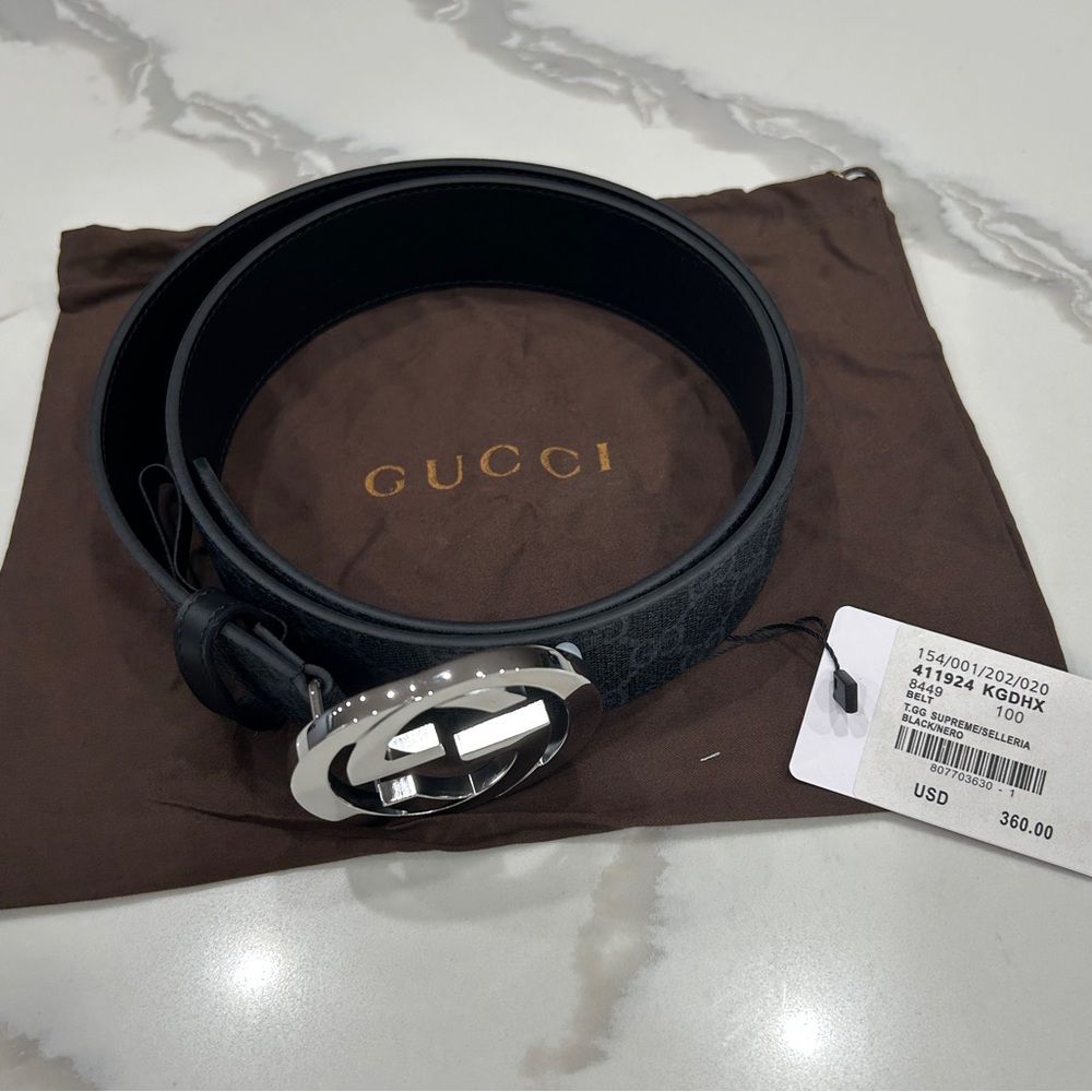 Gucci Black Belt with Silver Logo Buckle